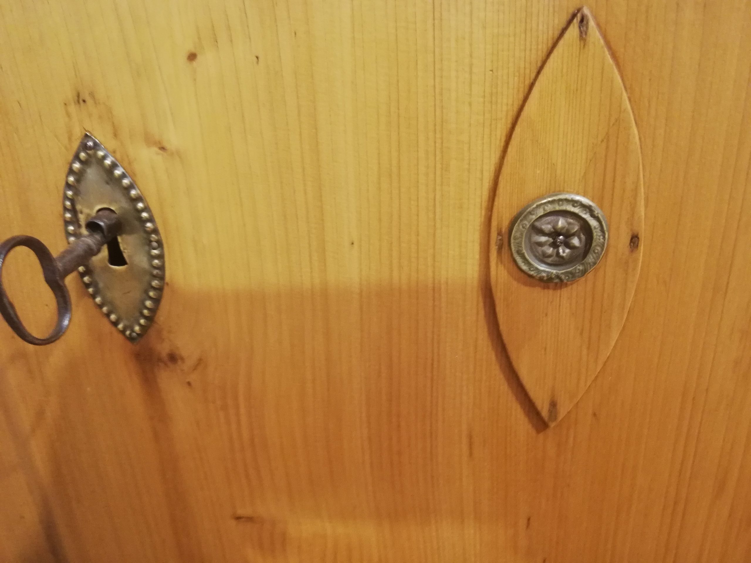 Schrank Brotschrank um 1780 – Weichholz