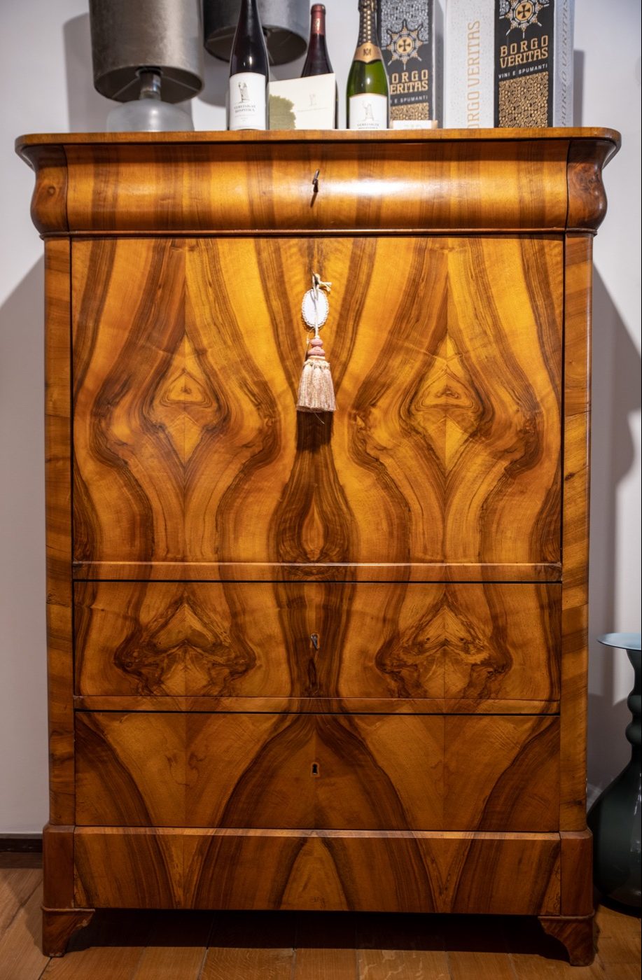 Sekretär Biedermeier – Nussbaum