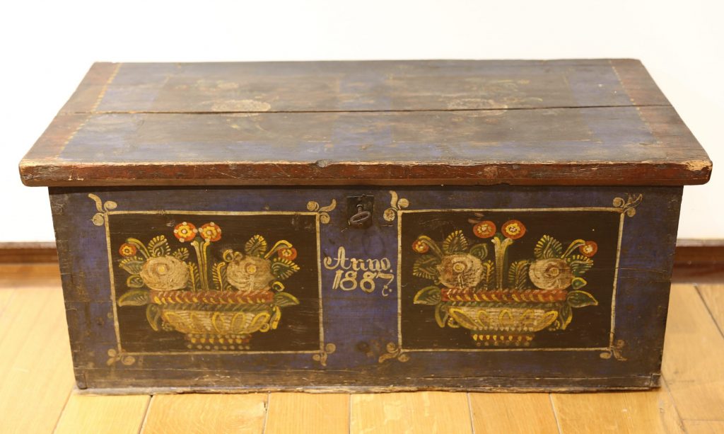 Truhe Bauerntruhe Anno 1887 | Antike Möbel Online-Shop Köln