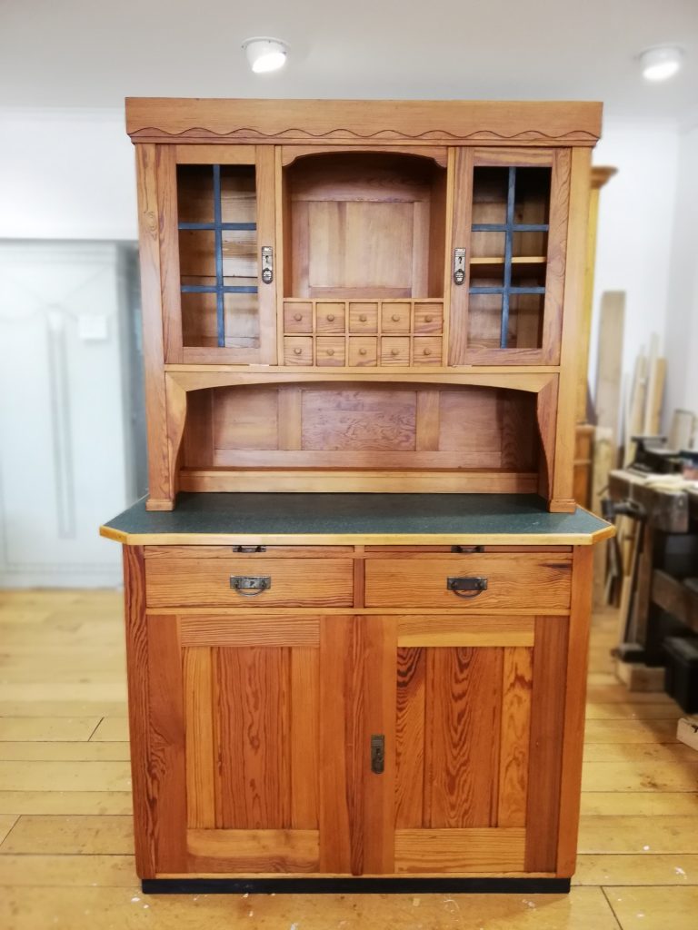 Küchenbuffet um 1900 Weichholz | Antike Möbel Online-Shop Köln