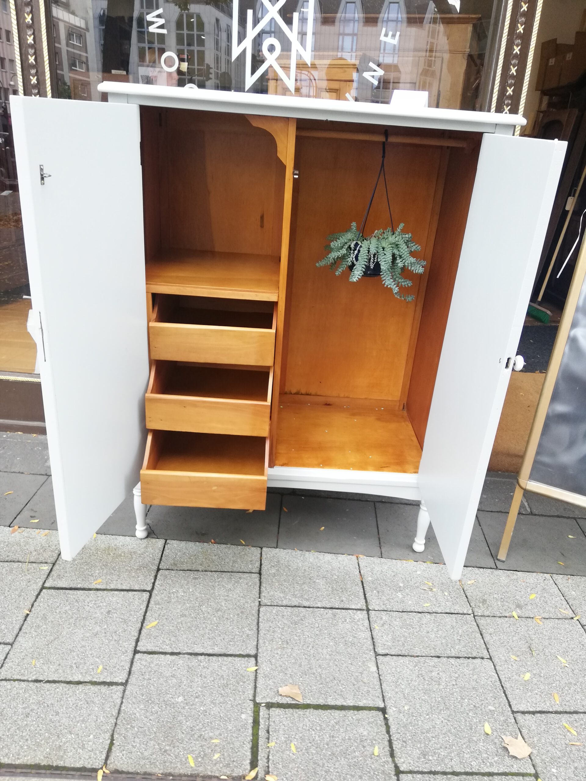 Mid Century Schrank