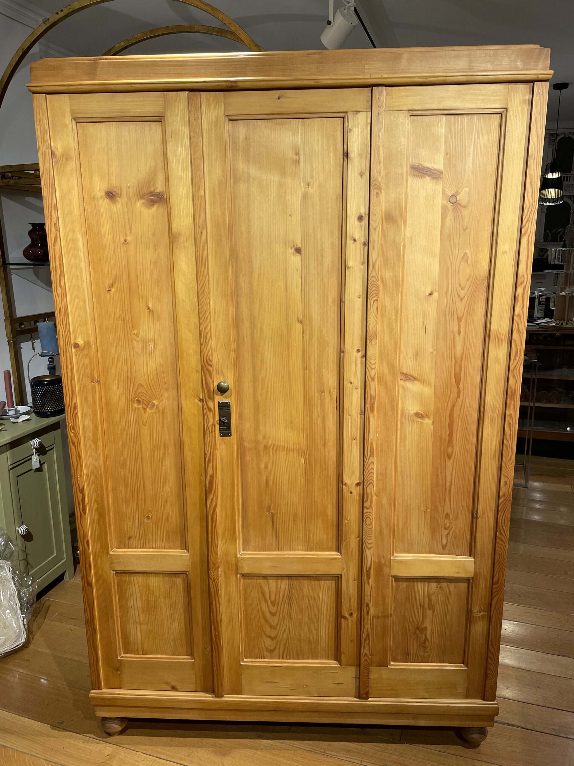 Weichholz Schrank um 1890 ca. | Antike Möbel Online-Shop Köln