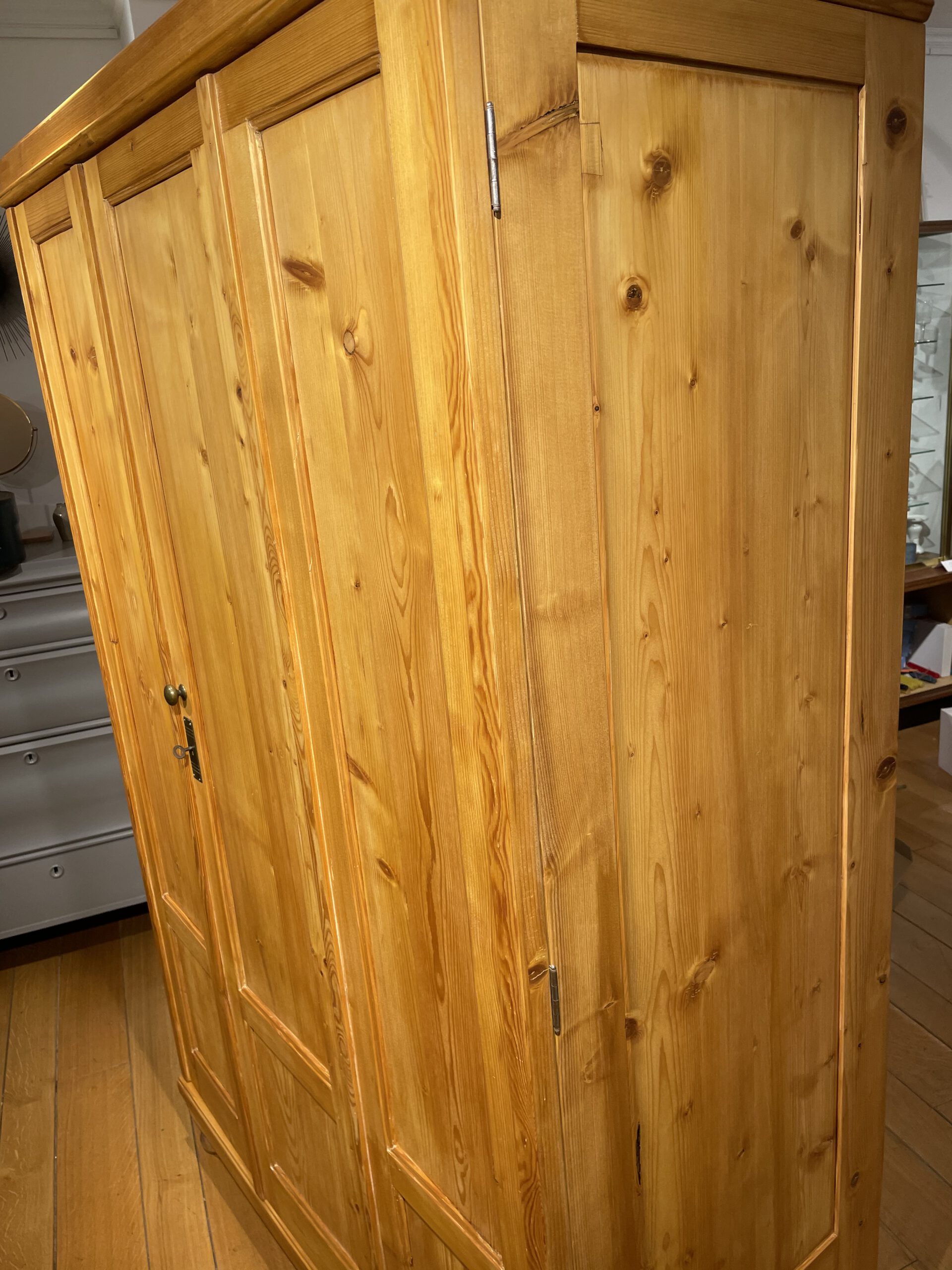 Weichholz Schrank um 1890 ca.